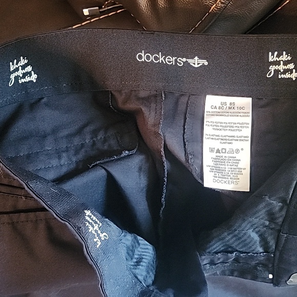 NWOT Dockers khaki black sz. 8s - Picture 4 of 4